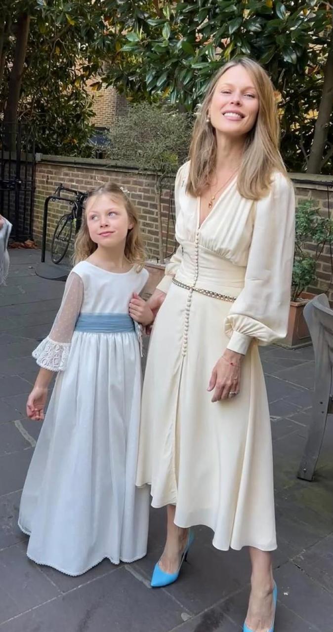 Справжній шик: Фреймут, Дімопулос і колишня Комарова показали, як виглядати ефектно навіть в спеку