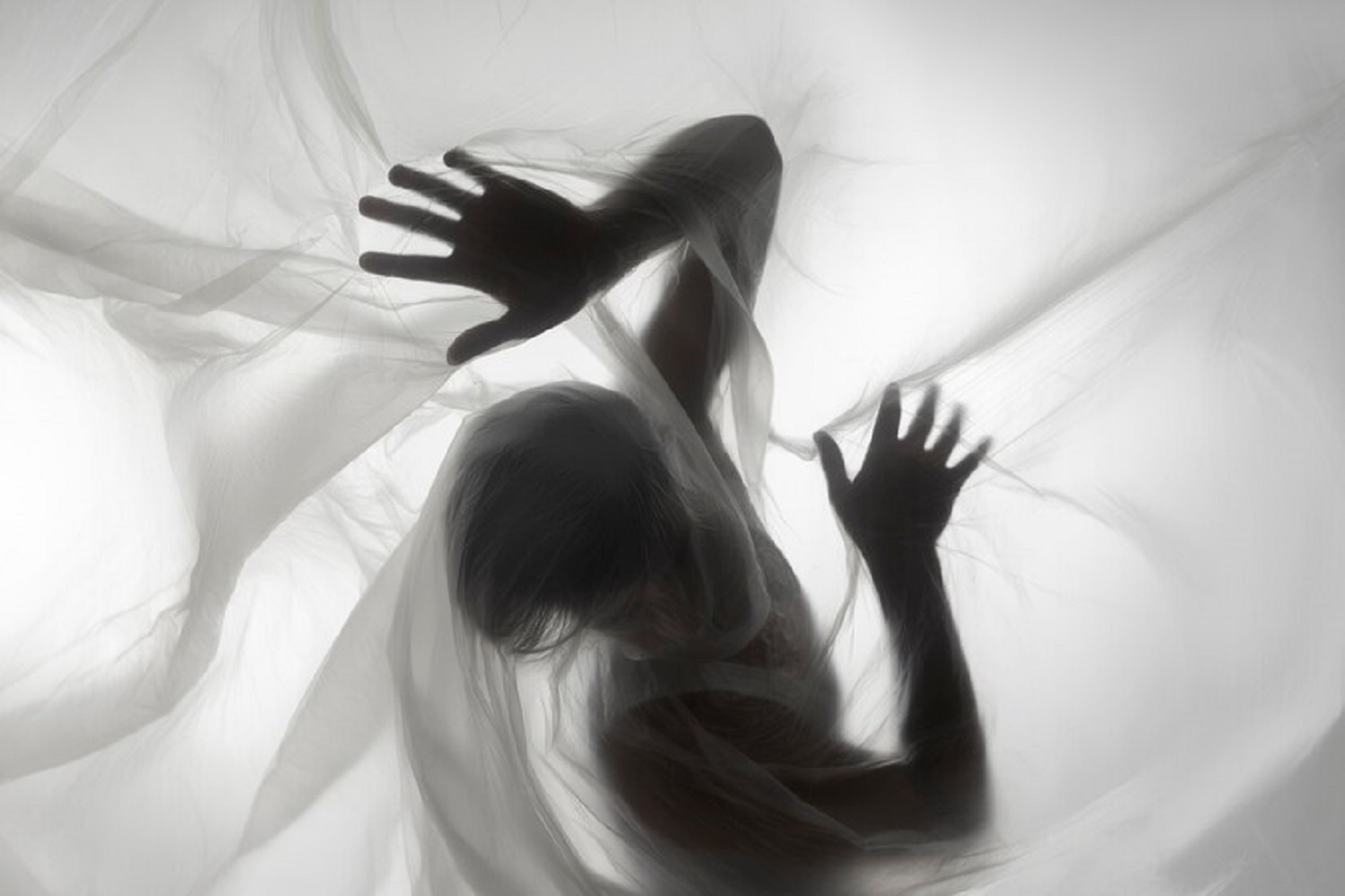 Побачили чорно-білий сон? Про що це каже та чи треба вже бити на сполох