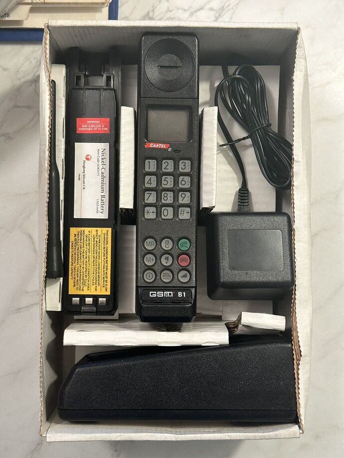 5 старих мобілок, які можна продати за великі гроші