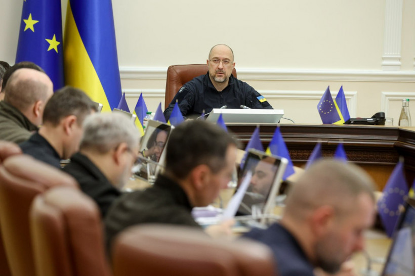 Захід дивиться. Навіщо Зеленському "чистки" у владі та кого Банкова готує на вихід