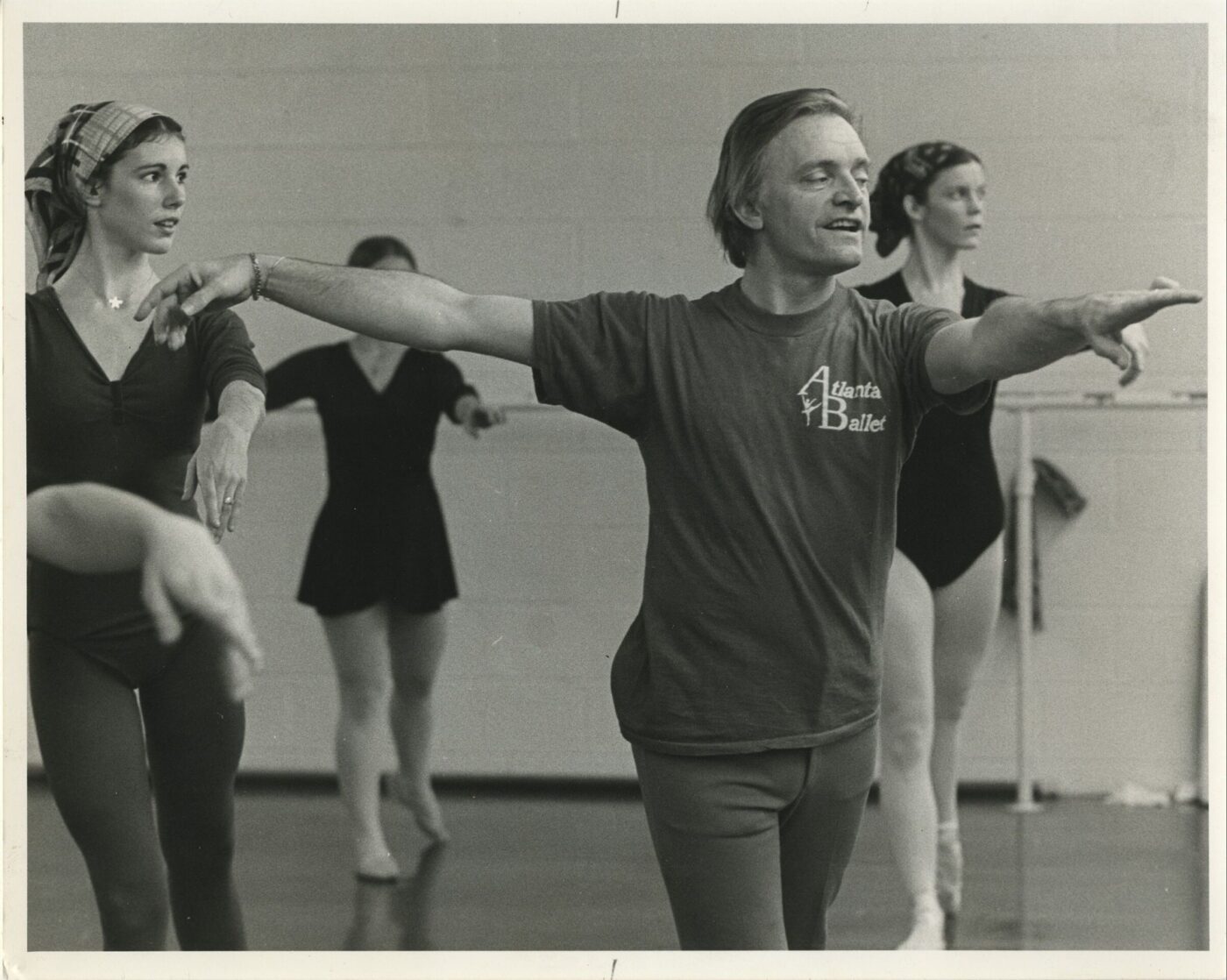 100-річний викладач балету, який все ще працює, поділився секретами довголіття