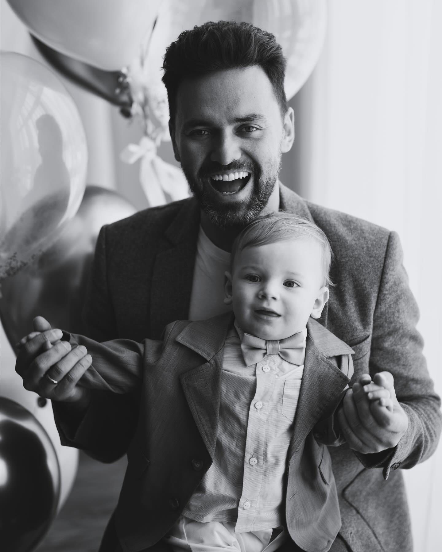 Мірошниченко зворушливо привітав сина з 4-річчям і показав архівні фото: "Мій маленький геній"