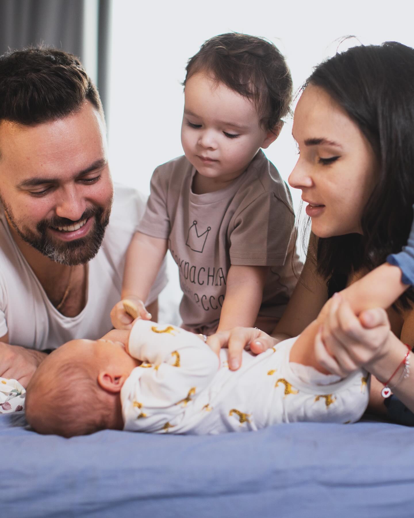 Мірошниченко зворушливо привітав сина з 4-річчям і показав архівні фото: "Мій маленький геній"