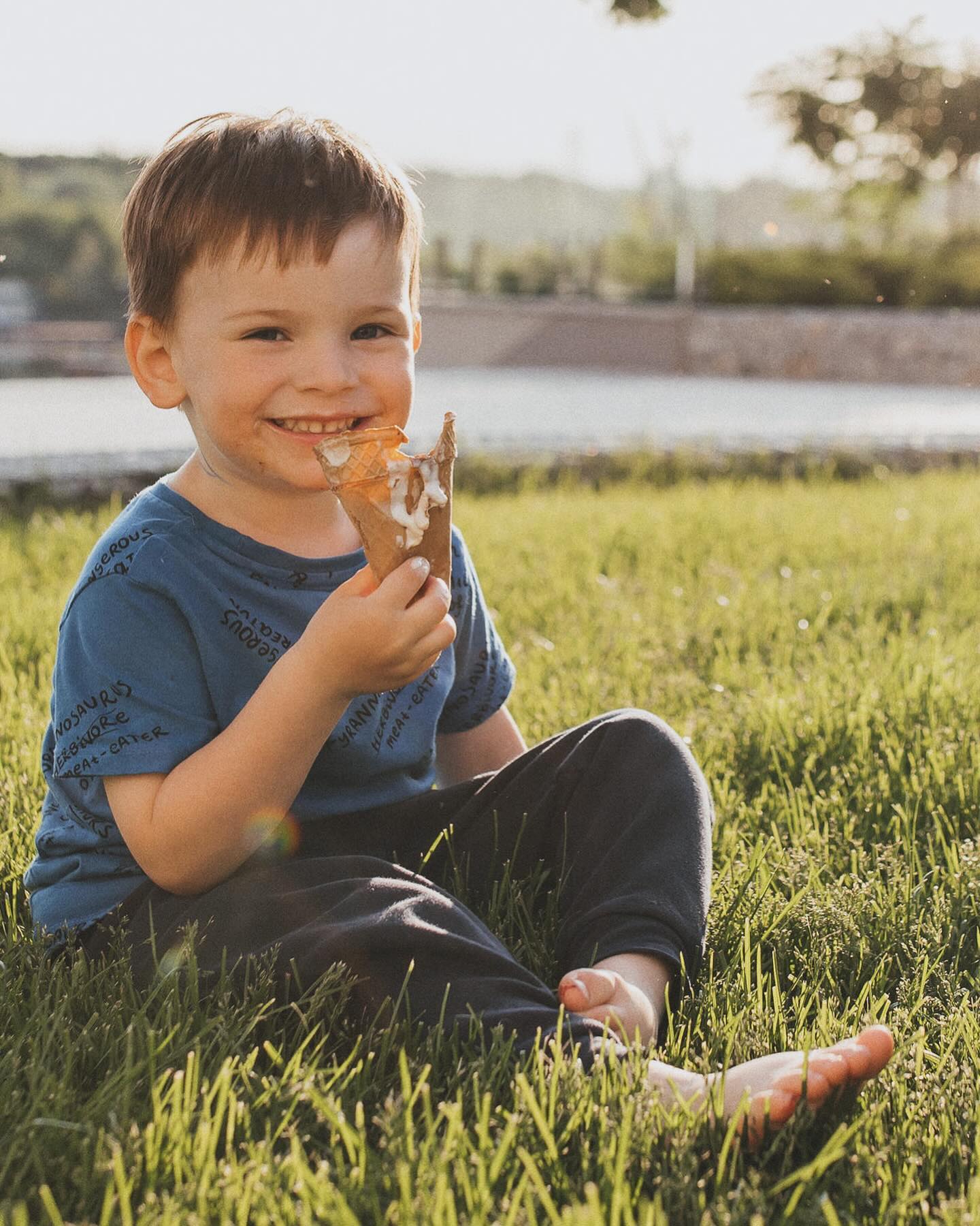 Мірошниченко зворушливо привітав сина з 4-річчям і показав архівні фото: "Мій маленький геній"