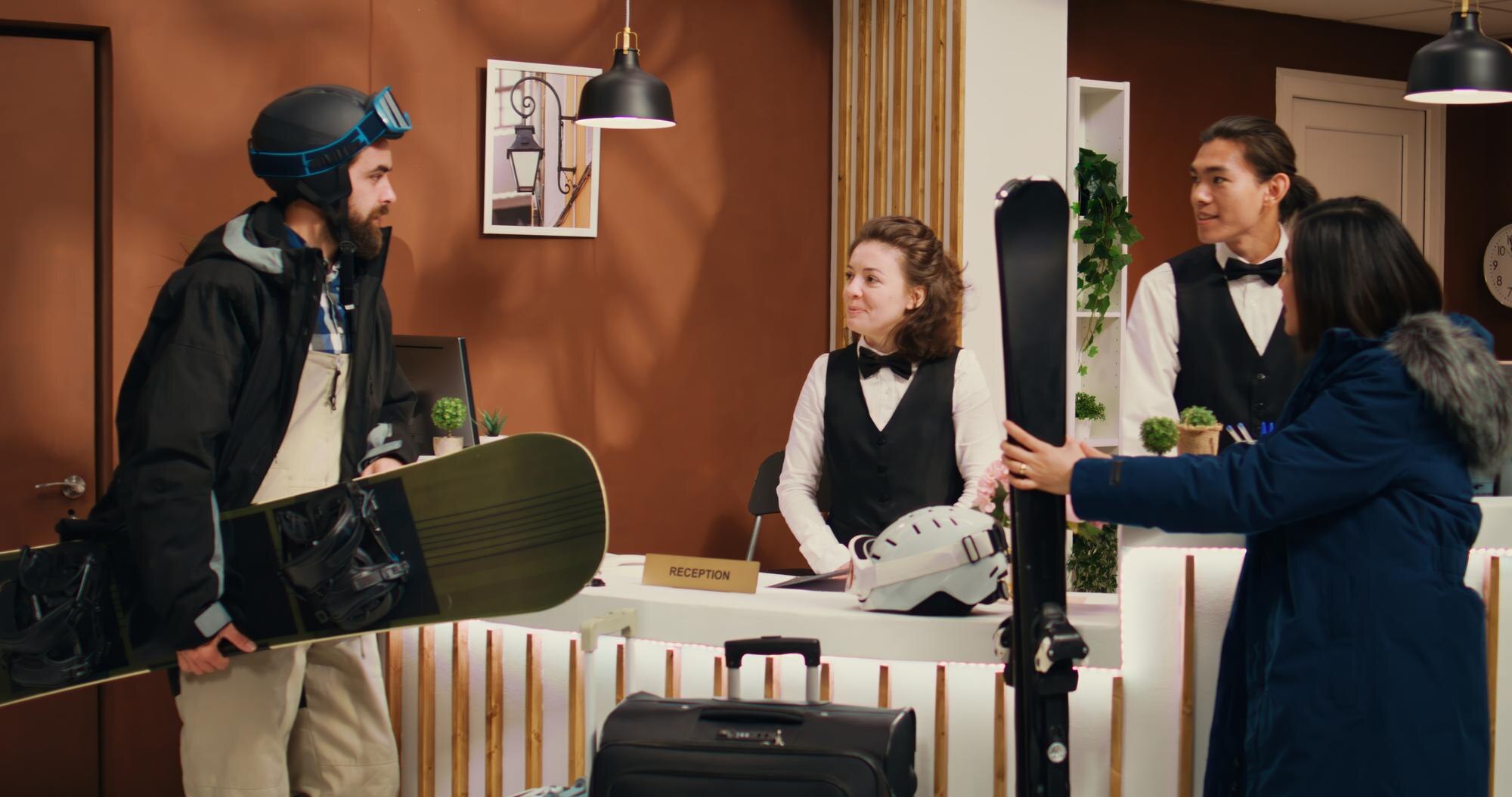 Як отримати безкоштовні бонуси в готелях, авіакомпаніях та ресторанах: хитрощі для туристів