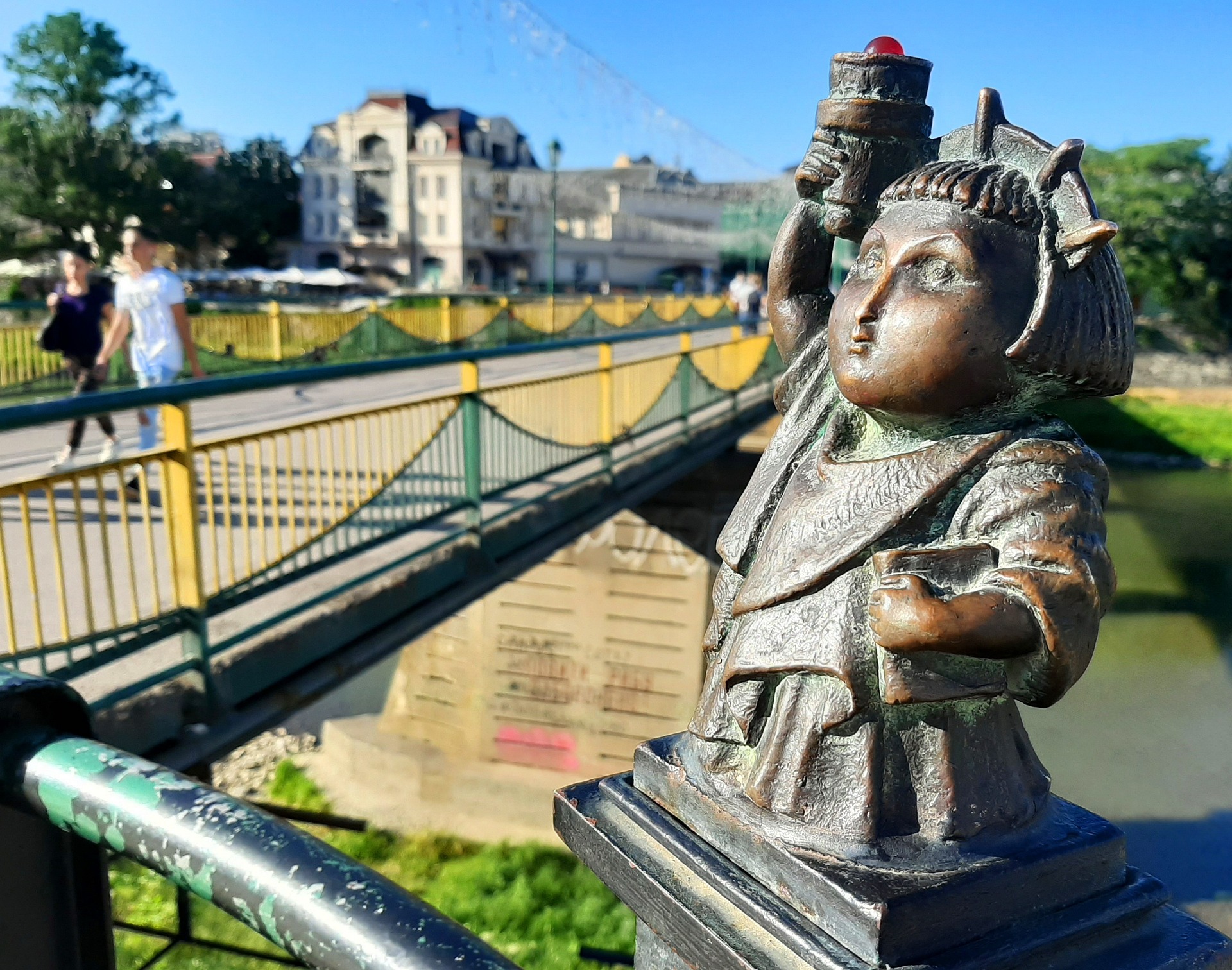 Найнижчі надходження. Скільки коштів приніс український туризм у 2023 році