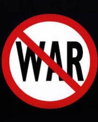 Виїхав з України та виступає з росіянами заради дітей. Де зараз зірка "Ліги сміху" Антон Лірник