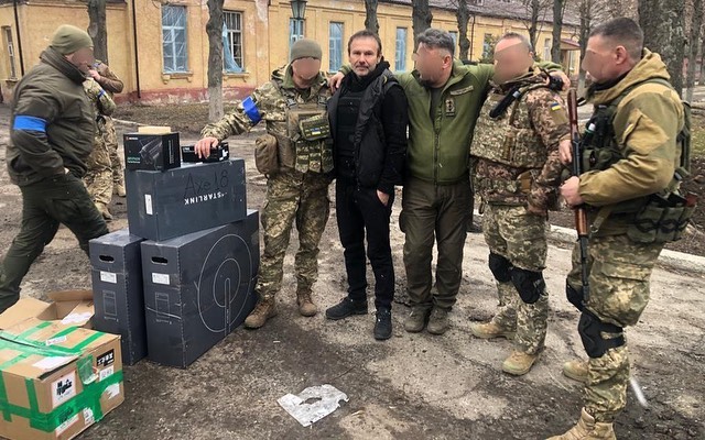 "Гроші на війні - це погано": Святослав Вакарчук розповів, скільки зараз заробляє