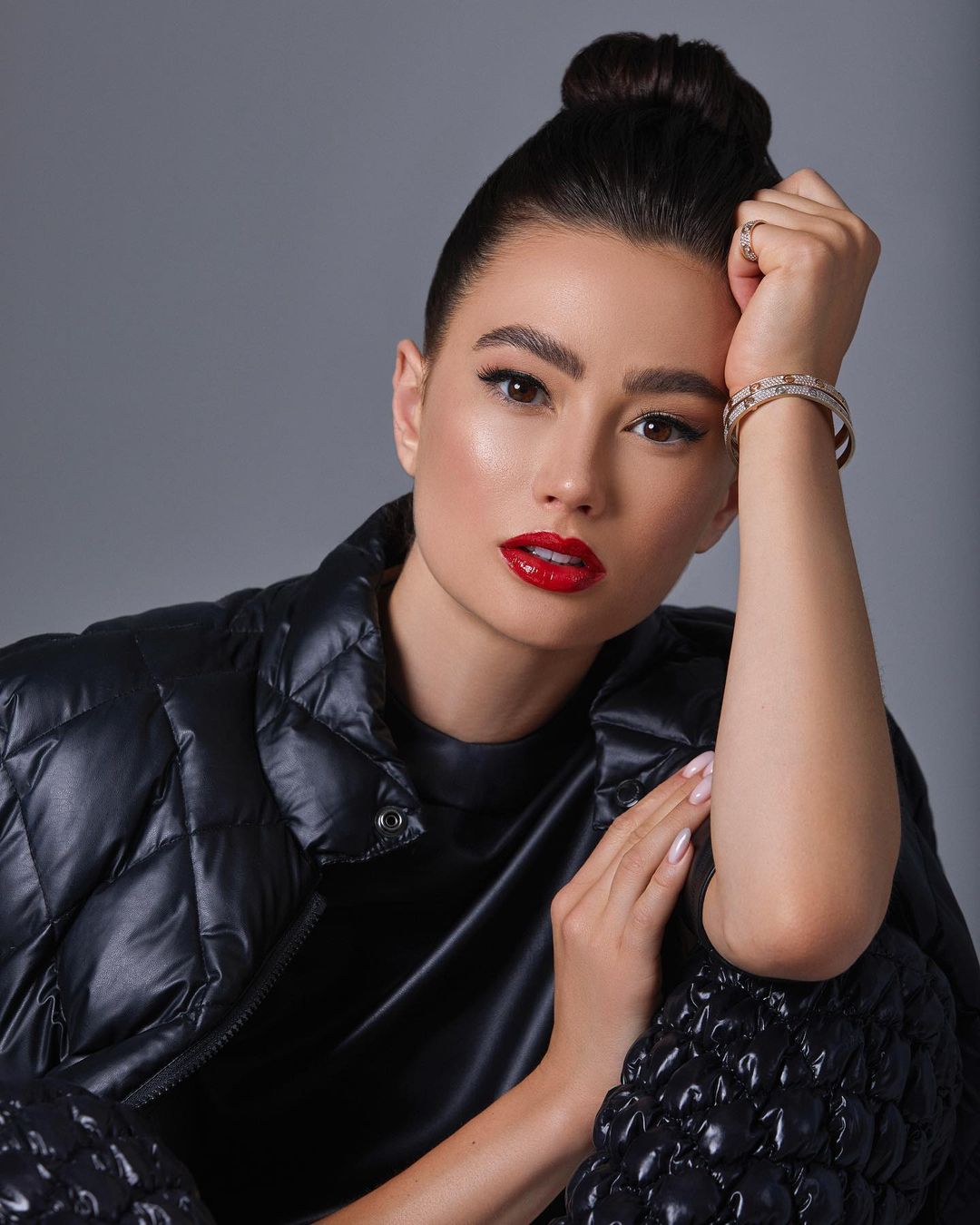 Заскочили с поличным: солиста Red Hot Chili Peppers заметили на свидании с украинкой (фото)