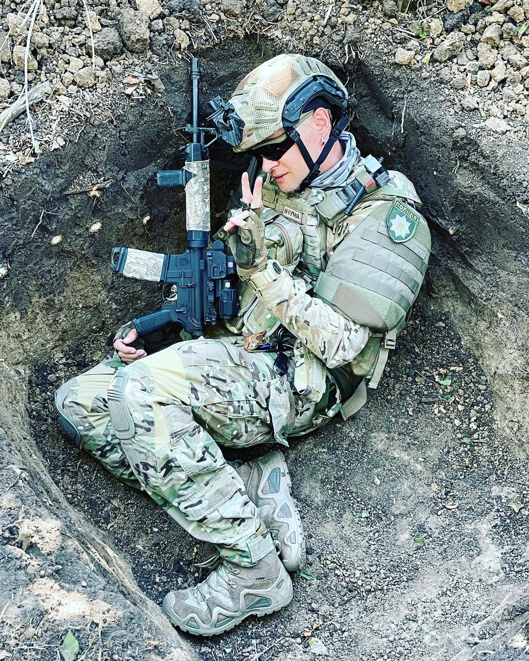 "Він виявився нормальним": Андрій Хливнюк відверто розповів, з ким із росіян спілкується з передової