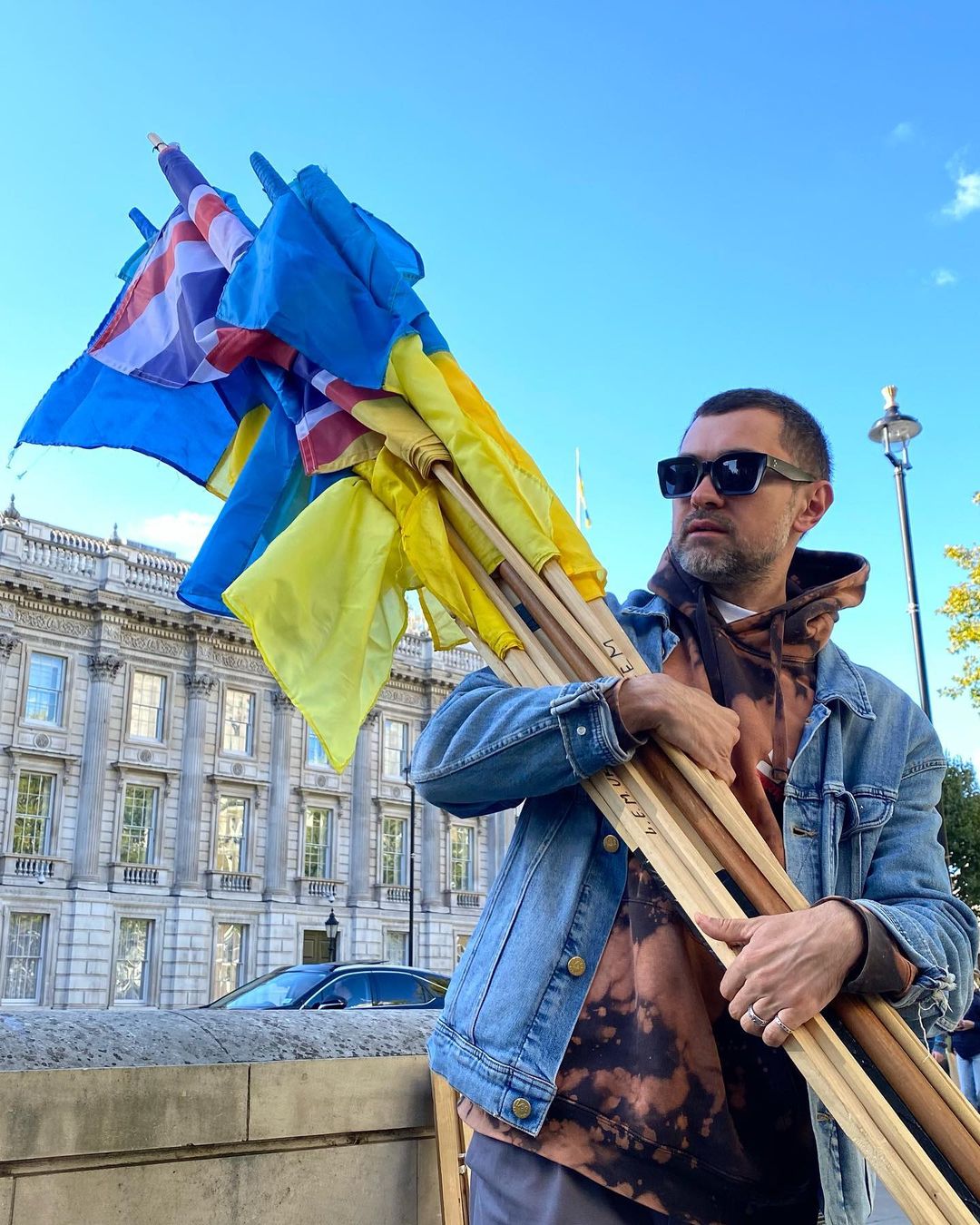 "Закривав очі на важливі речі". Відомий український співак покаявся за концерти в Росії після 2014 року