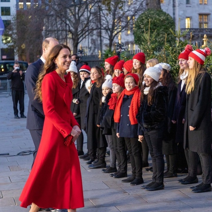Кейт Міддлтон і принц Уільям показали миле сімейне фото для різдвяної листівки