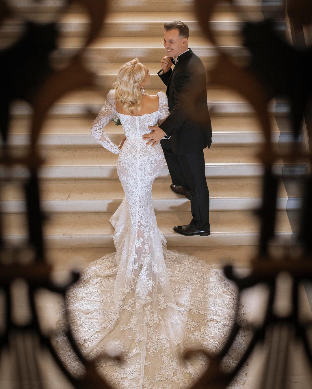 "Моє найбільше щастя": Лілія Ребрик у весільній сукні зачарувала красою (фото)