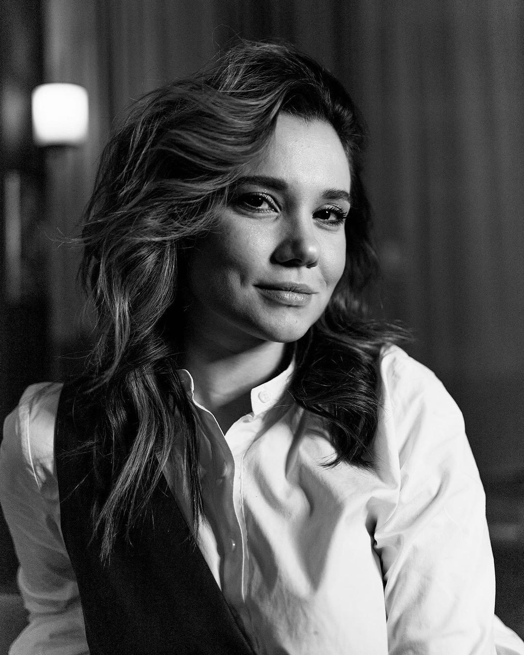 "Мені неважливо, хто з якої країни": українська акторка, яка залишилася в РФ, вперше заговорила про війну