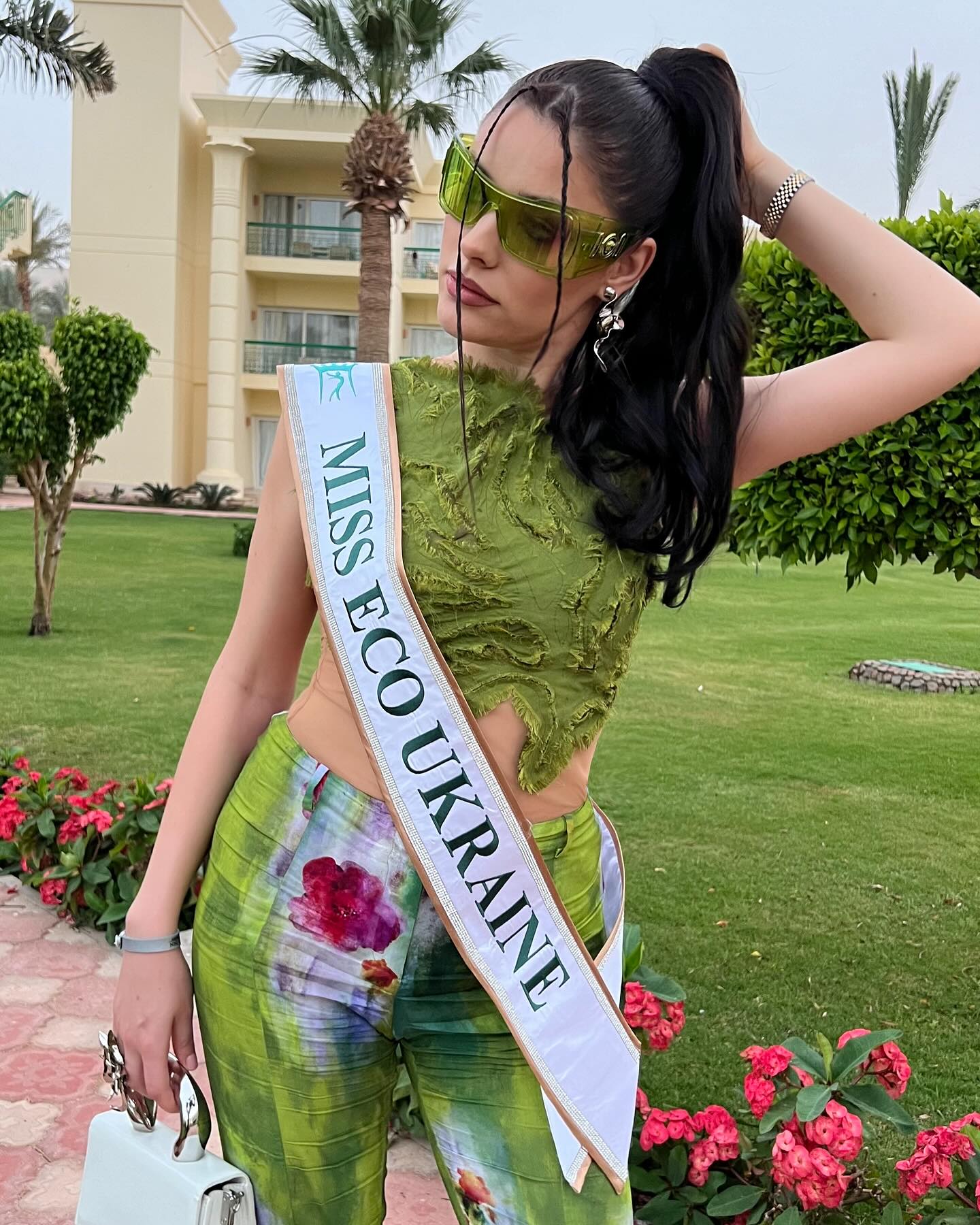 У якому вбранні Ангеліна Усанова прибула до Єгипту на Miss Eco International 2024