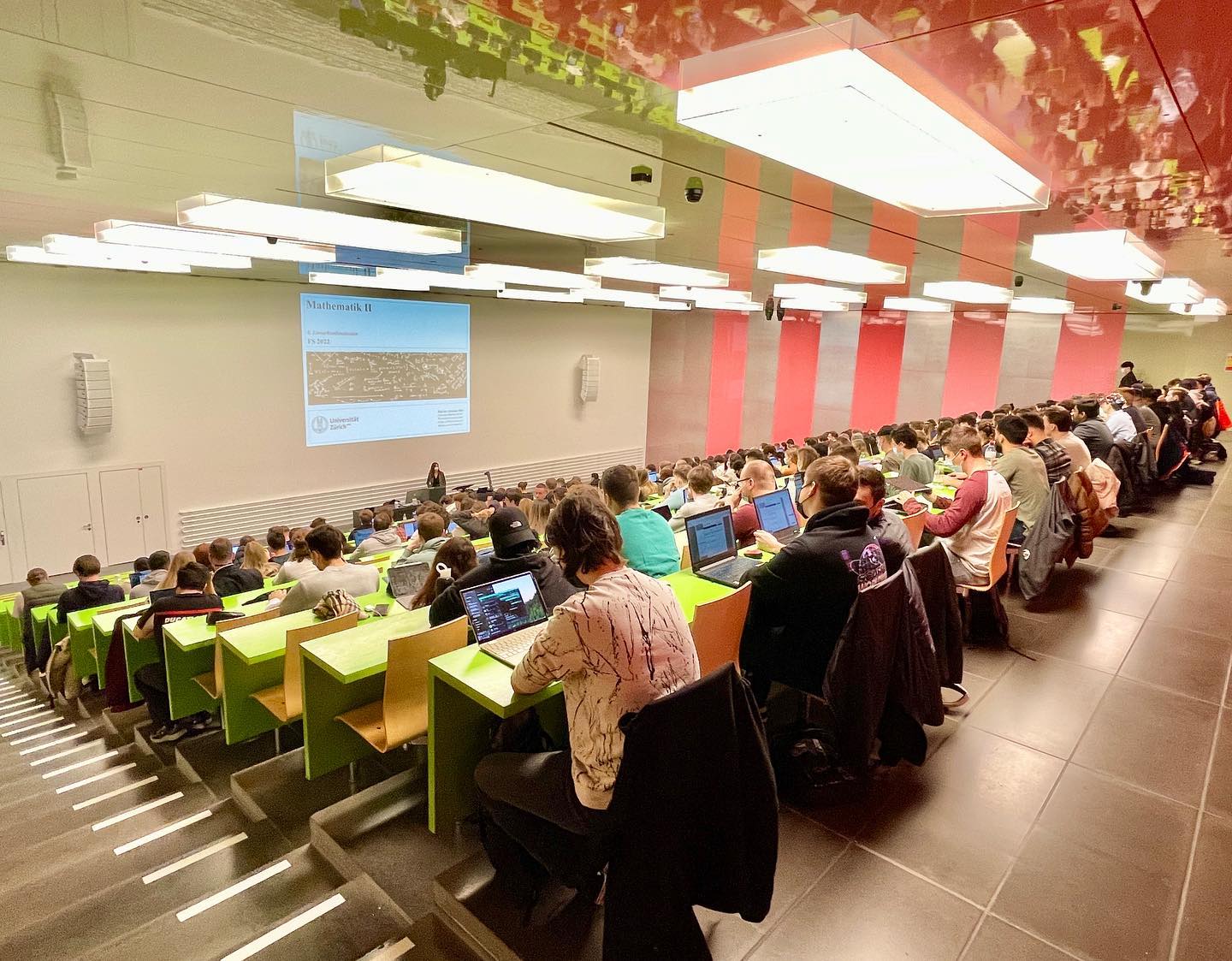 Як вступити до європейського університету під час війни: список доступних ВНЗ і поради по адаптації