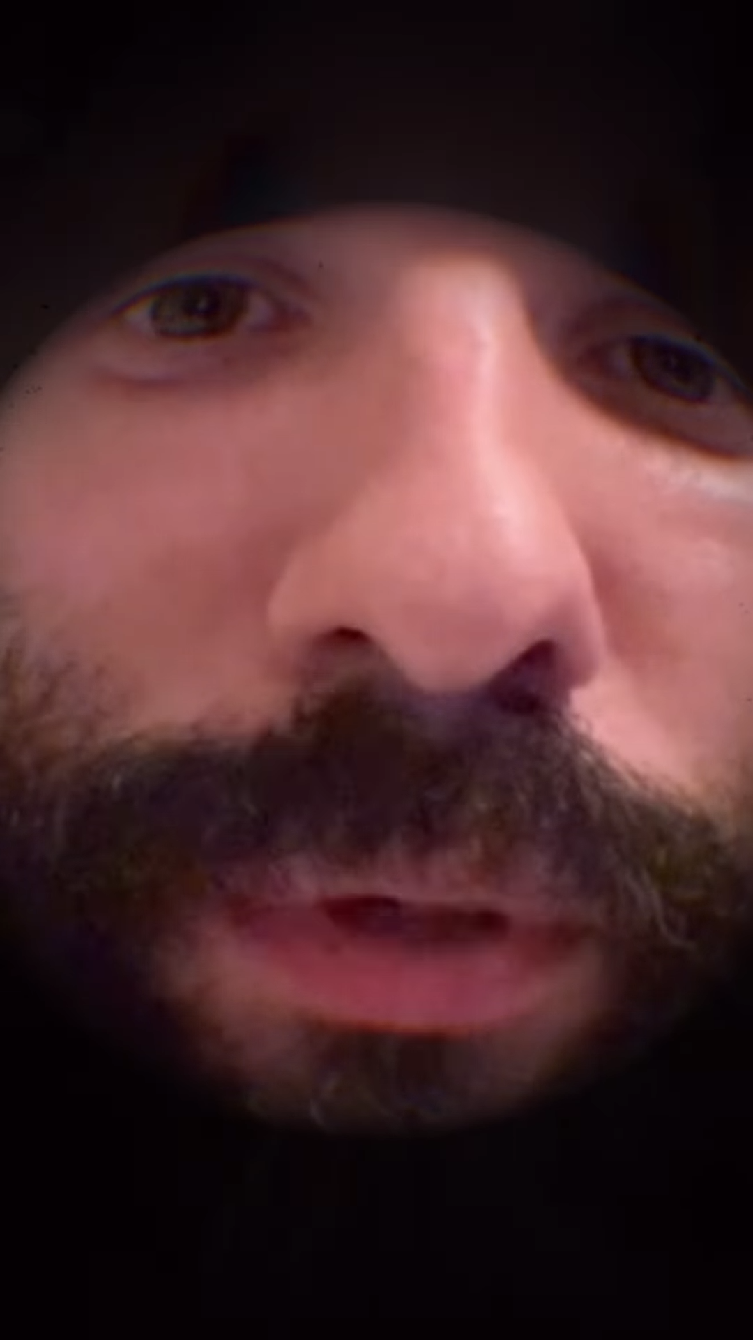 "Мені гидко", "Цинізм і дволикість". Хто з зірок розкритикував Олександра Усика і чому