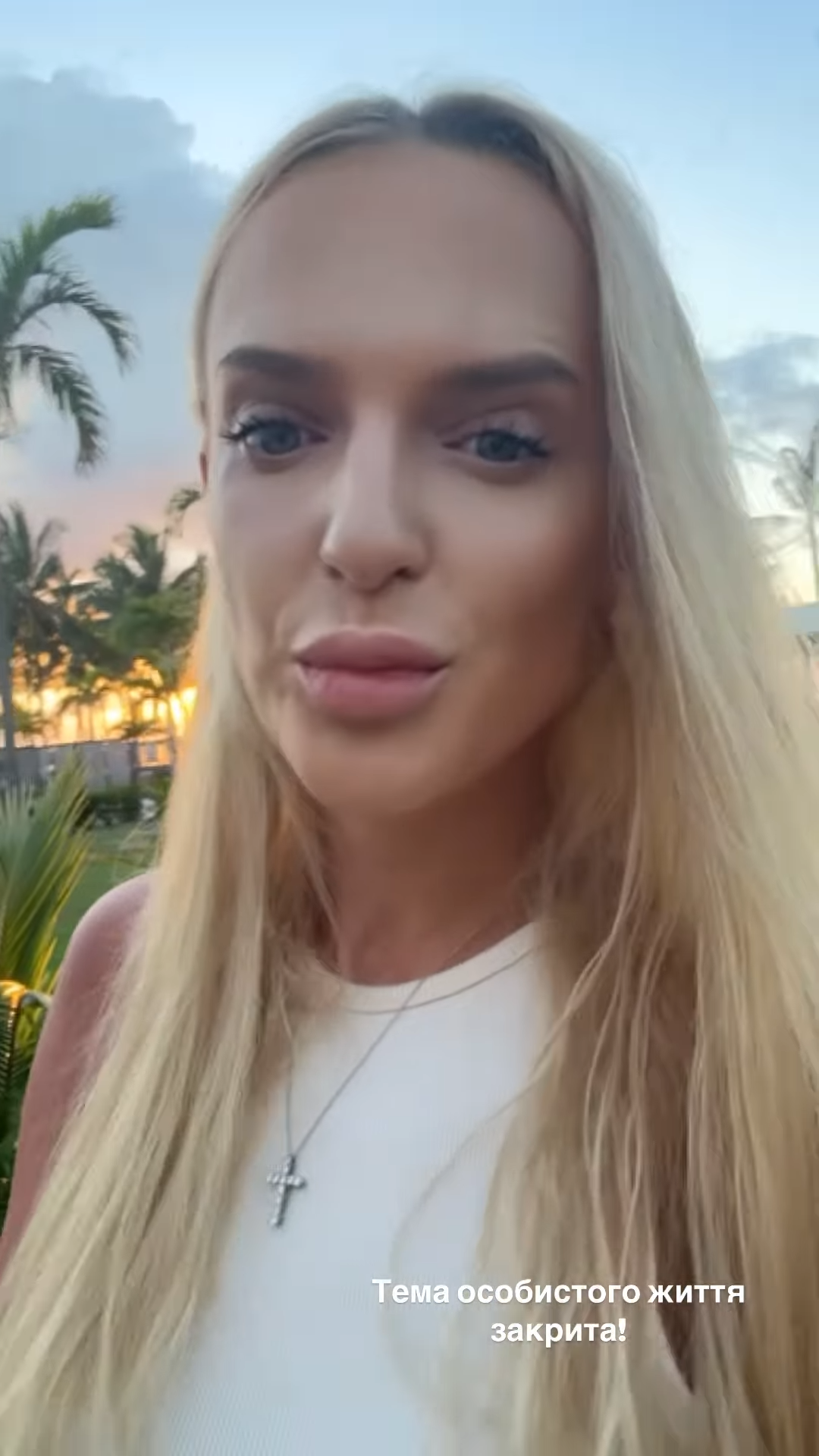 Обраниця Цимбалюка різко відреагувала на чутки про розставання з актором: "Не цікавить"