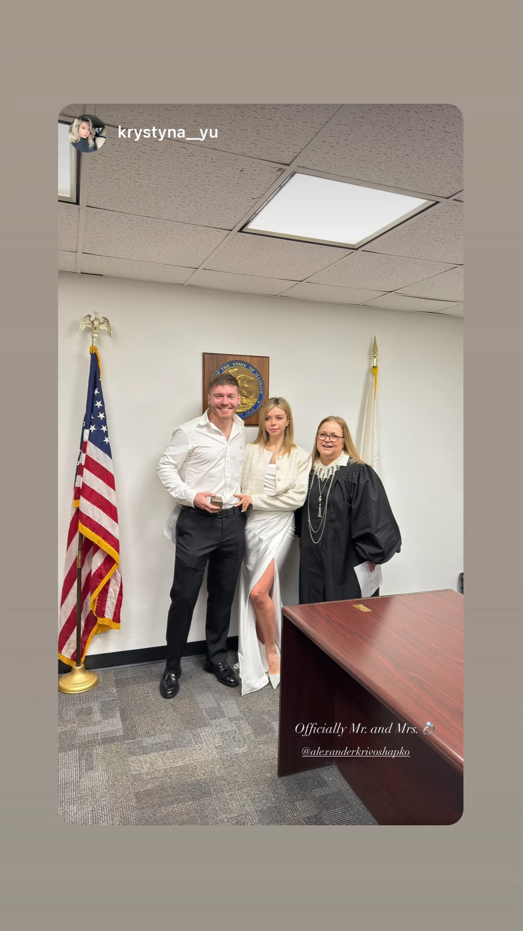 Кривошапко втретє одружився. Де зараз співак, який "служив" в ТрО, а потім опинився за кордоном