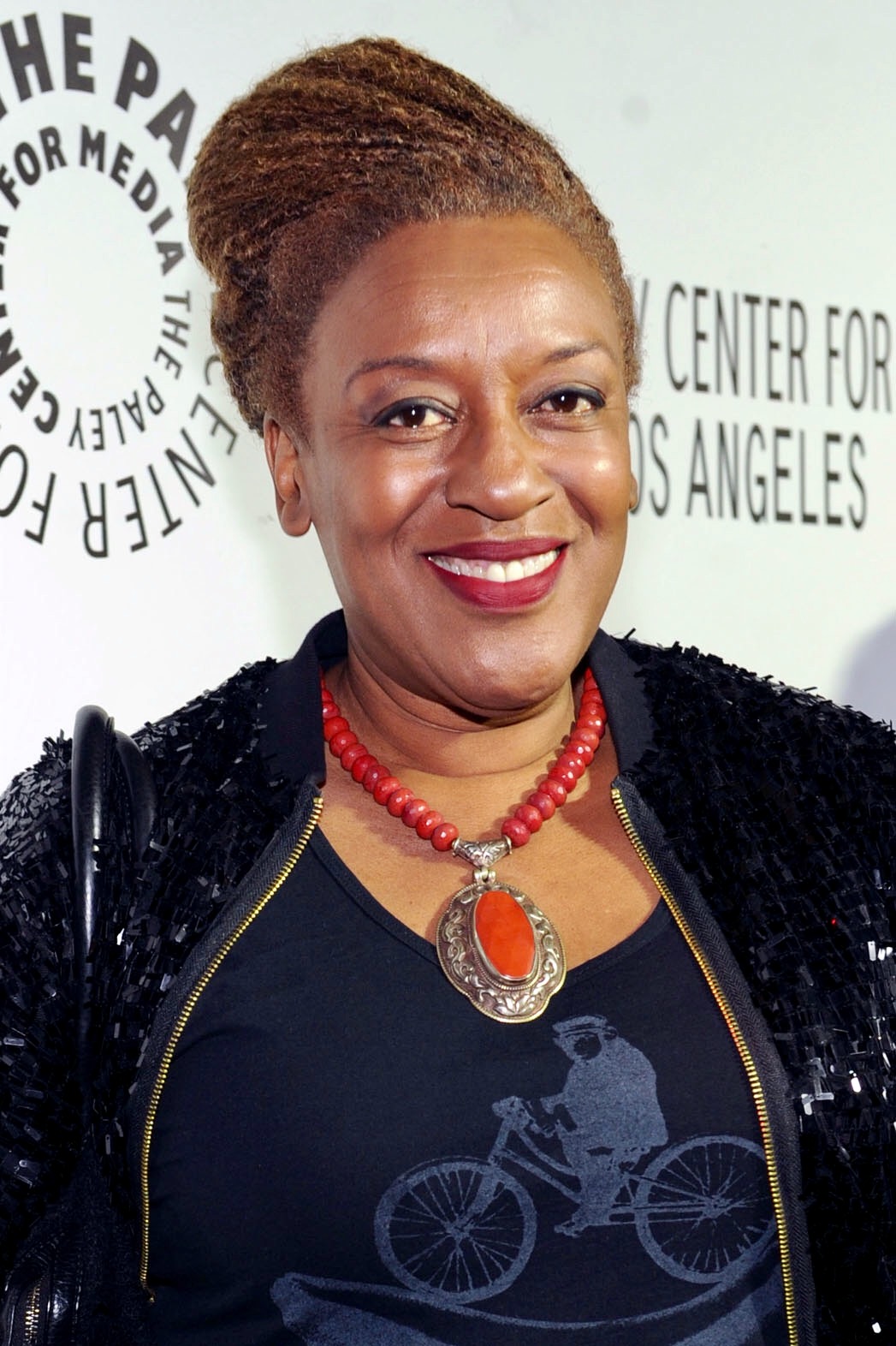 Як у реальному житті виглядає актриса, яка зіграла Мо'ат у фільмі "Аватар" (фото)