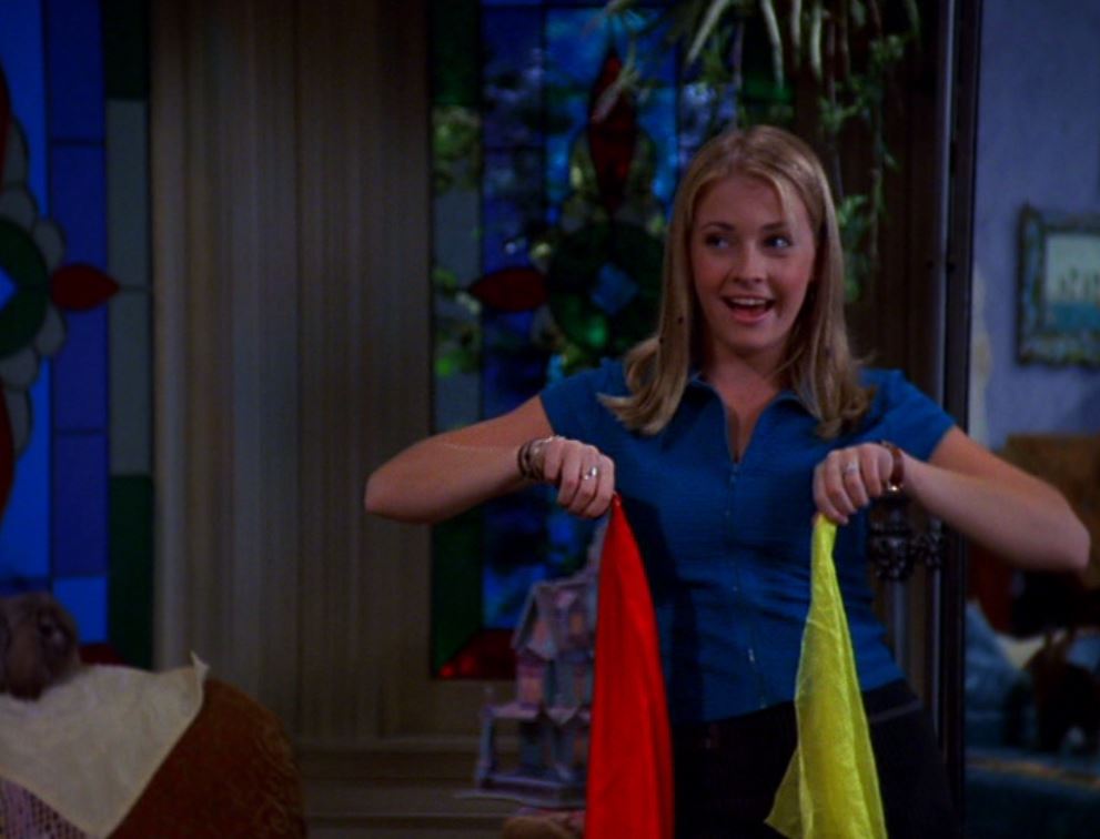 Не узнать: как сейчас выглядит главная звезда сериала "Сабрина - маленькая ведьма" (фото)