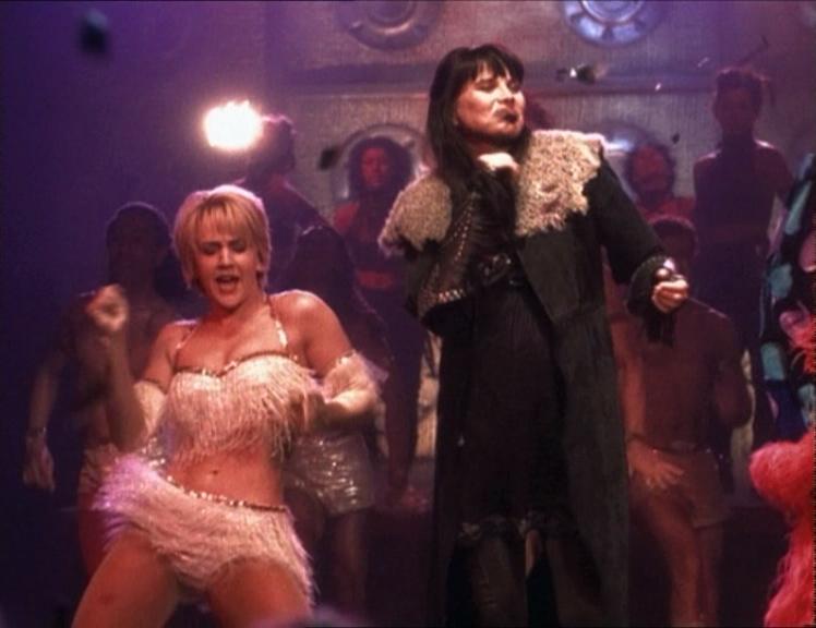 Помните Габриэль из сериала "Зена - королева воинов"? Вот как выглядит блондинка сейчас (фото)