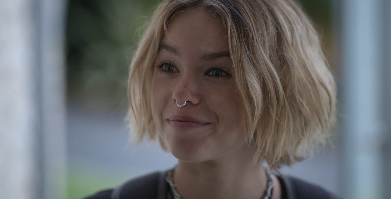 Как в реальной жизни выглядит актриса, сыгравшая Рейниру Таргариен в сериале "Дом Дракона"