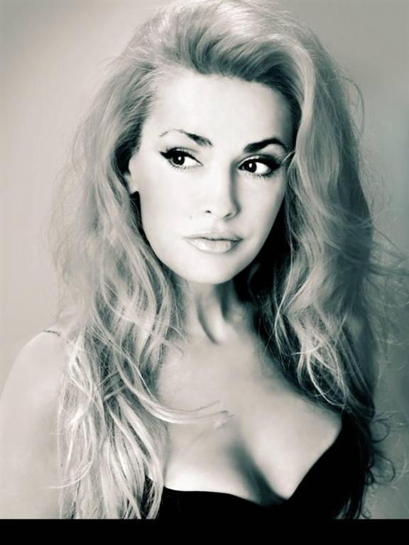 Ольга Сумська 20 і 40 років тому: на цих фото актрису складно впізнати