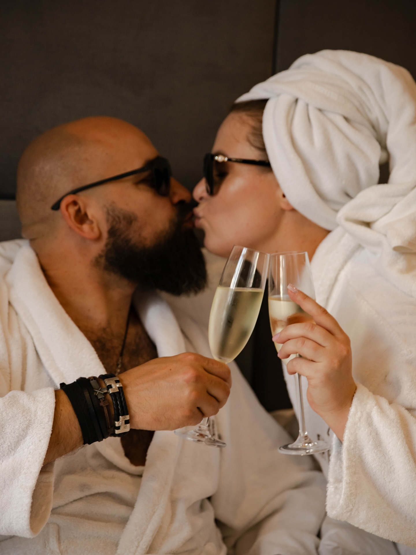 "Работа довела до лекарств": Юлия Карпова о громком увольнении с "Хит FM", муже-герое и коллегах-русофилах