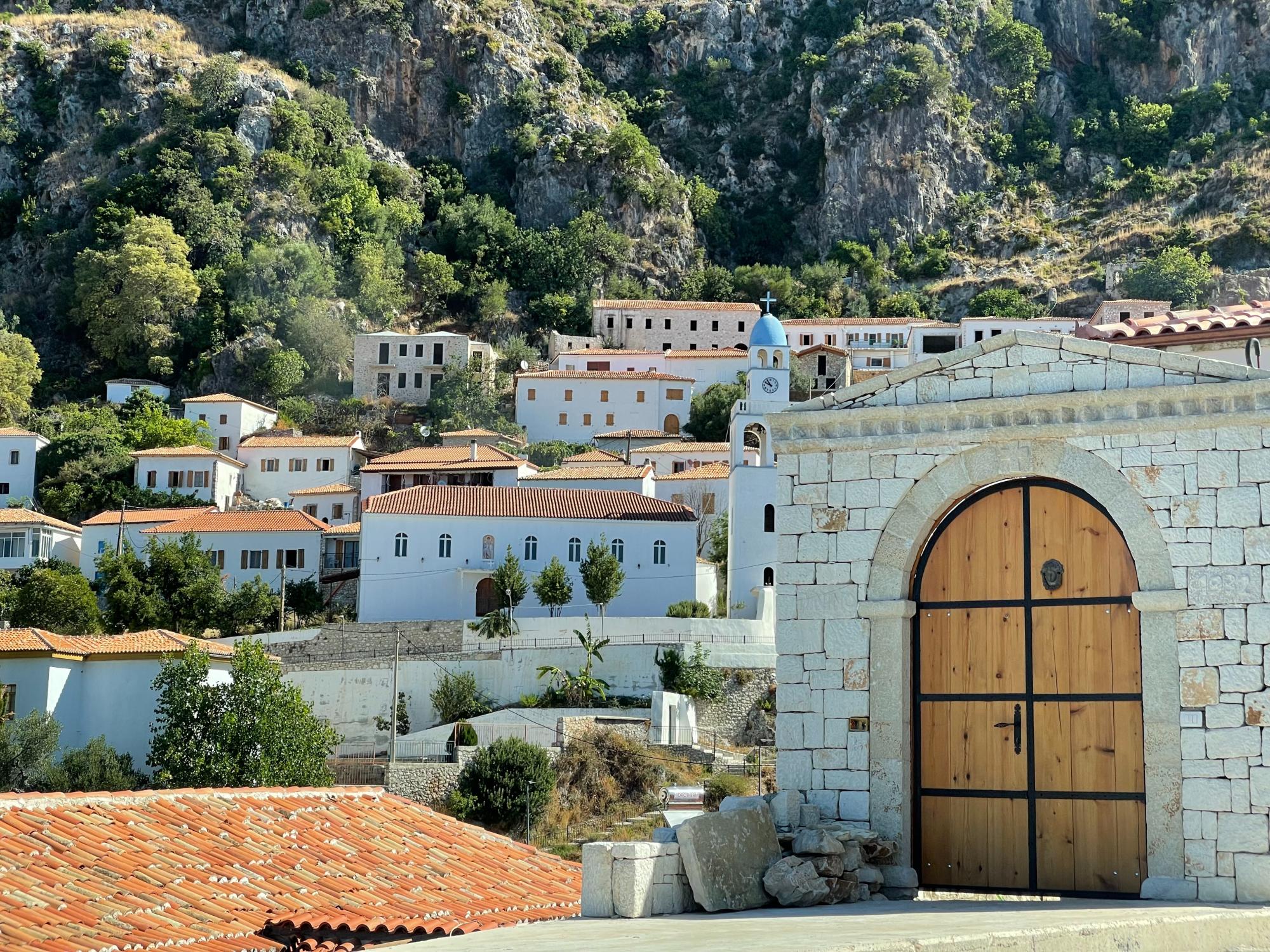 Замість Амстердама та Барселони. П'ять затишних куточків Європи, які варто відвідати влітку