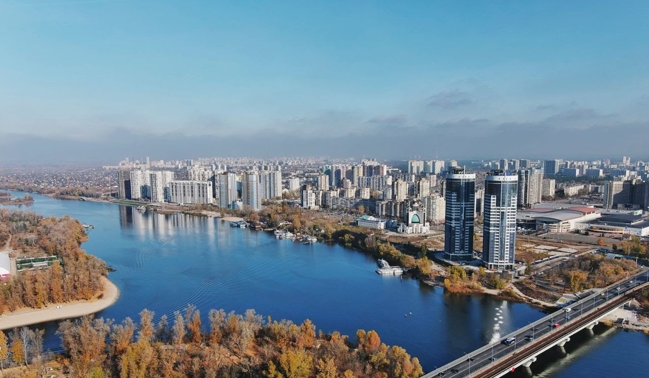 "Майбутня станція метро Лівобережна". В мережі з'явилося раритетне фото Києва 1880 року