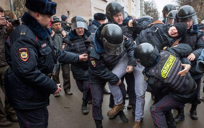 В Кремле назвали "провокацией" прошедший накануне антикоррупционный митинг