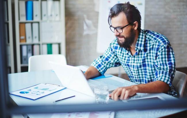 Переваги заробітку в інтернеті