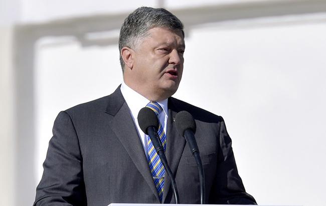 Порошенко заявил о начале вооруженного осовременивания армии