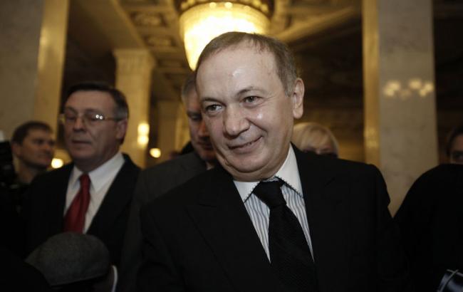 Суд продлил розыск Иванющенко на полгода