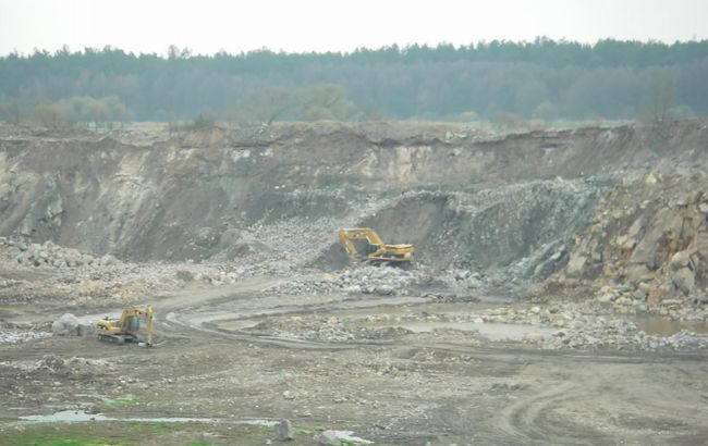В Раде инициировали уголовные дела в отношение захвата Плисецкого гранитного карьера