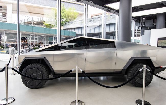 Tesla випробувала Cybertruck на куленепробивність (фото)