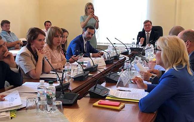 Комитет рекомендует Раде урегулировать учет переселенцев