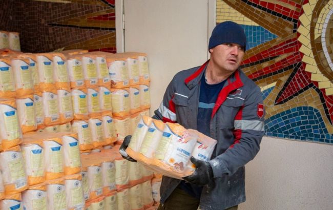 Днепропетровская и Кировоградская области получили более 10 тонн муки от гумпроекта "Спасаем жизнь"