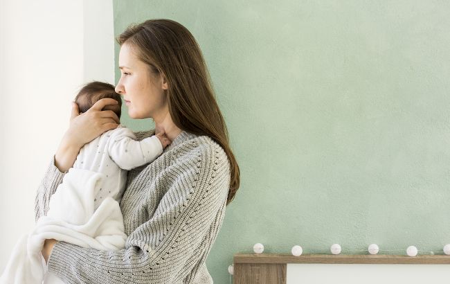 Говорити і ходити не зможе: лікарі скалічили новонароджену в Харкові