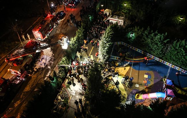 В Стамбуле разбился военный самолет