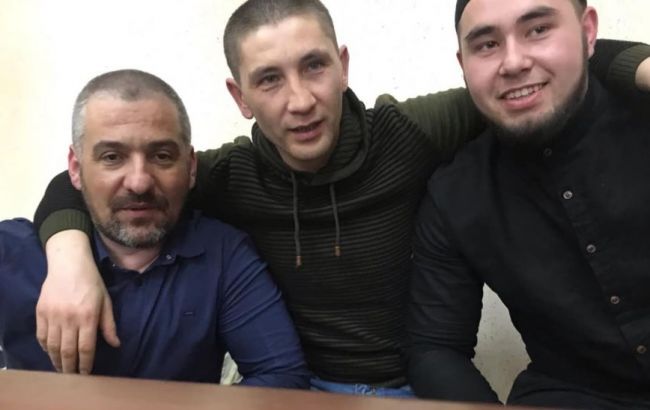 "Суд" в Крыму оставил под стражей троих фигурантов "дела Хизб ут-Тахрир"