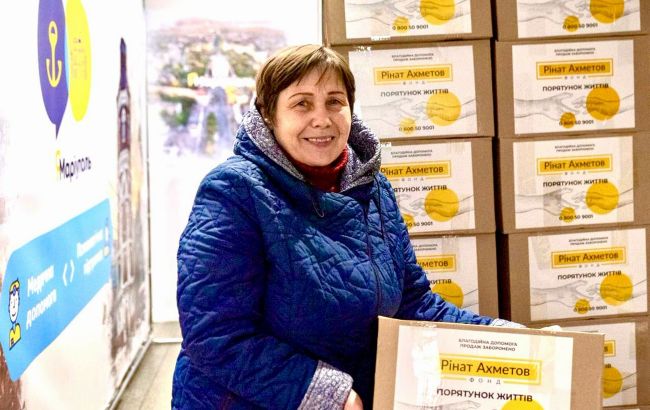 Маріупольці в Запоріжжі отримали гуманітарну підтримку від Фонду Ахметова