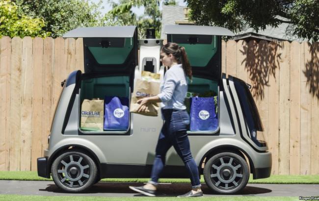 Беспилотные автомобили в США начали развозить продукты заказчикам