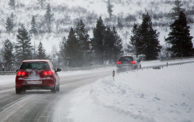 В Украине возобновлено движение транспорта на дорогах государственного и регионального значения