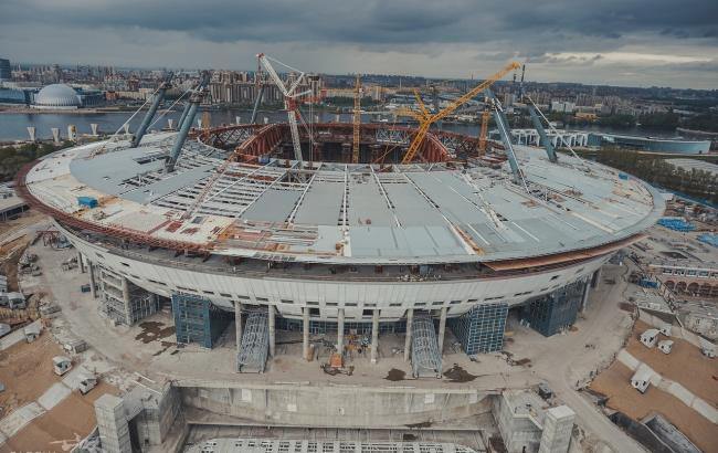 ФИФА нашла нарушения прав человека на стройке стадиона ЧМ-2018 в России