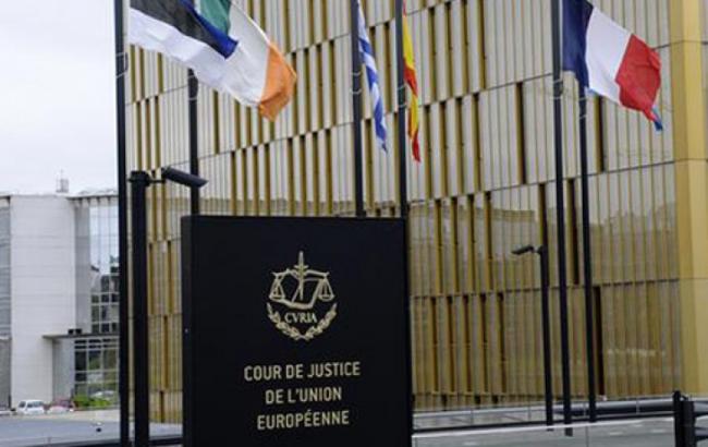 Суд ЕС огласит решения по жалобам Азарова, Арбузова и Клюева на санкции 28 января