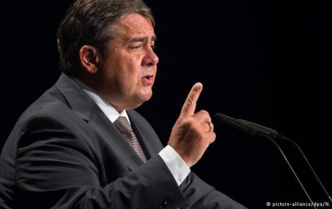 Вице-канцлер ФРГ предлагает поэтапную отмену санкций в отношении России