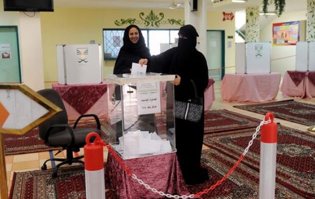 У Саудівській Аравії жінка вперше стала депутатом