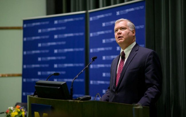 В Киев прилетел заместитель госсекретаря США